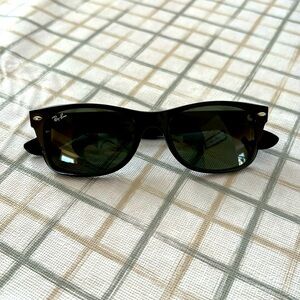 Ray Ban Wayfarer Sunglasses